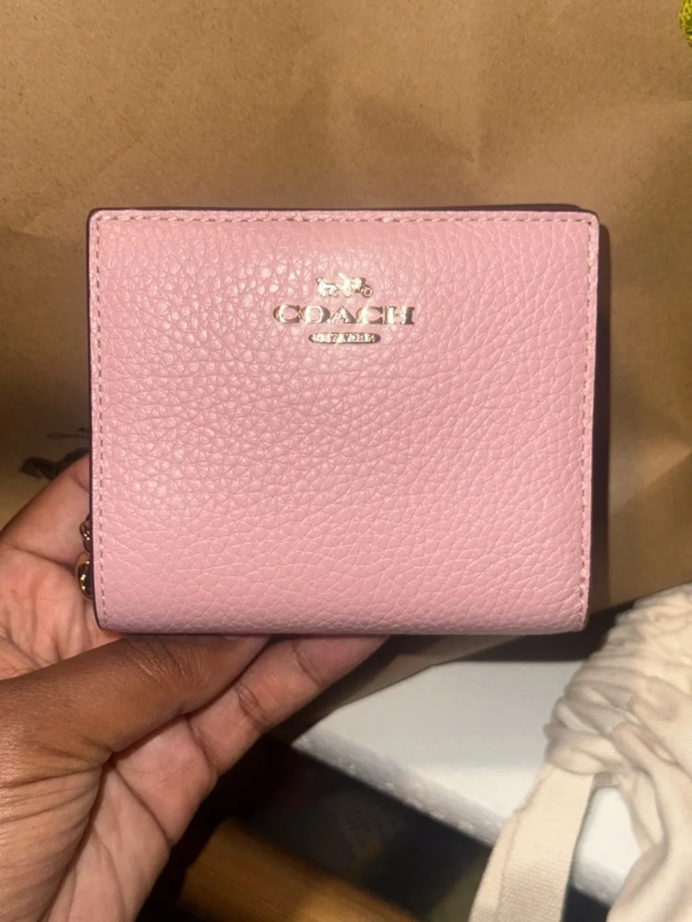 NEW COACH Carnation Pink Pebbled Leather snap Wallet - Picture 2 of 4